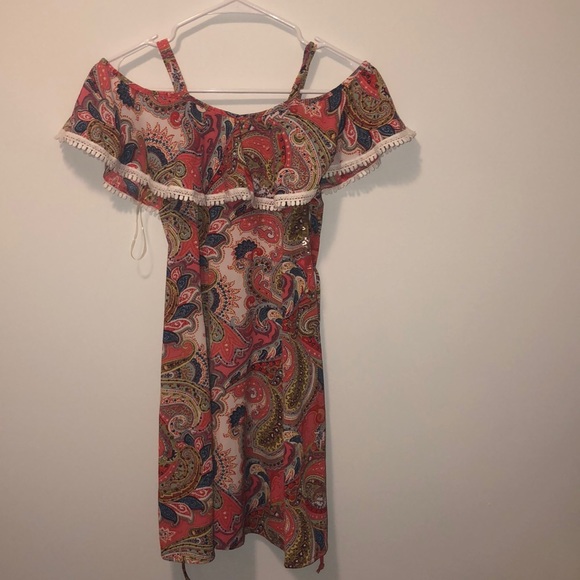 Cute spring dress - Picture 1 of 3